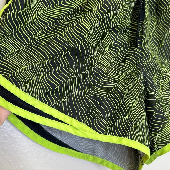 NIKE Women's DRI-FIT Dry Tempo Running Short - Volt Black - Medium - Picture 7 of 15
